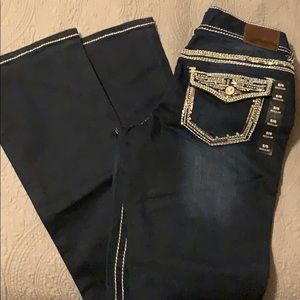Maurices Slim Boot cut denim jeans NWT 5/6